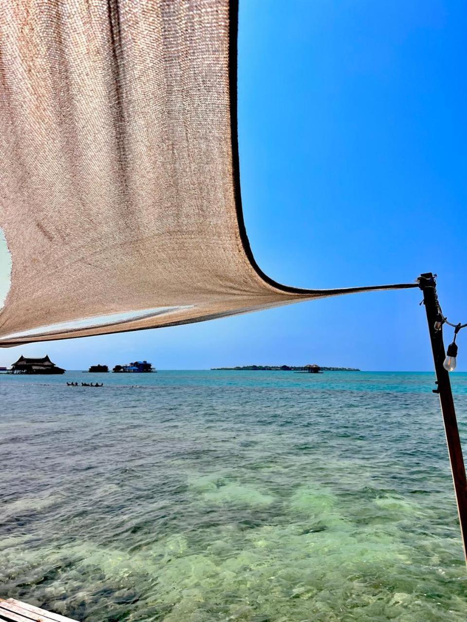 Отель El Arca Tintipan Island Экстерьер фото