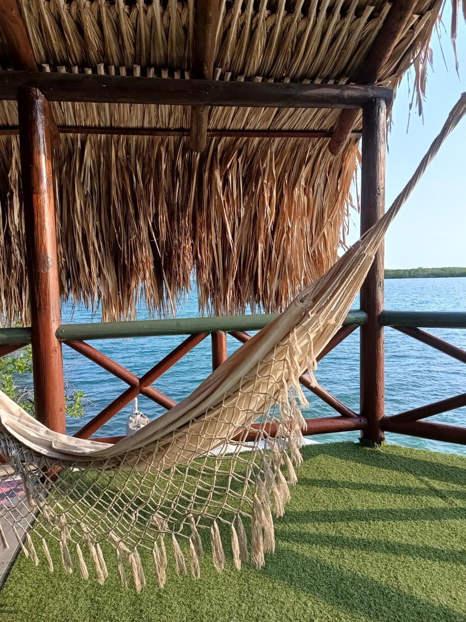 Отель El Arca Tintipan Island Экстерьер фото